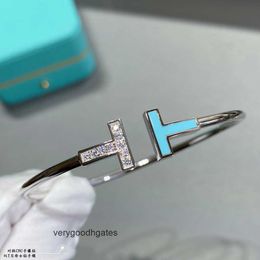 Tifaniym classic Fashion and Elegance Platinum Full Diamond Turquoise Double T Bracelet Womens White Fritillaria High Grade Instagram Handpiece AK72