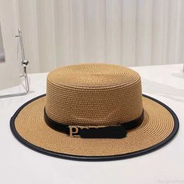 Designer Designer ball Caps Metal Letter Label Flat Top Straw Hat Travel Sunscreen Beach Hat Sun Hat Fashion Versatile British Top Hat Outdoor Sports Ball Hat categor