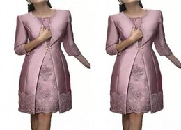 Elegant 2020 Mother of The Bride Evening Dresses with Long Jacket Sheath Knee Length Dusty Pink Siver Grey Santin and Lace Wedding2088356