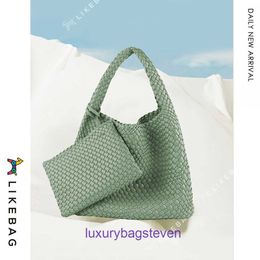 Original edition Top quality Bottgss Ventss Hop crossbody bags online store Business Commuter Tote Bag Large capacity Hand woven One shouldeWith Real Logo