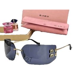 Designer Miu Sunglasses for Men and Women Sheet Metal Frame Leg Glasses Travel UV Resistant Sunglasseslta2