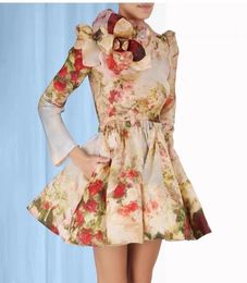 2024 New Fashion Silk Lantern Sleeves Dress with Fragmented Flowers Celebrity Style frocks holiday vacation sexy dress
