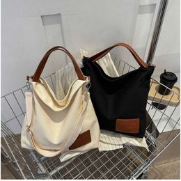 Shoulder Bags Canvas Bag for Women with Large Capacity and Niche Design Trendy Texture Handbag Commuting College Students Class Diagonal Crossing Trend 240311