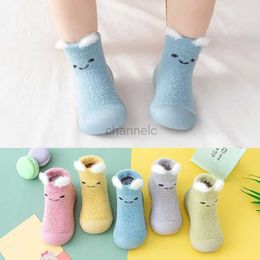 First Walkers Infants and young children shoes for small child and socks autumn and winter baby winter densified floor socks covered soft cotton shoes 240315