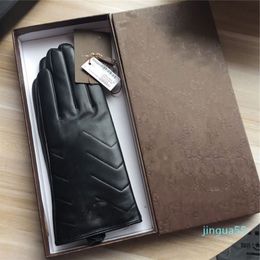 fashion Luxury designer gloves men's and women's leather gloves women's sheepskin touch screen winter thickened war3191