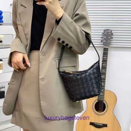 Top original wholesale Bottgss Ventss tote bags online shop box bag woven wallace 2024 new womens cowhide single With Real Logo