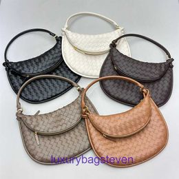 Top quality Bottgss Ventss Gemelli Tote bags for women Show style twin bag autumn and winter niche highend new cowhide woven underarm womens on With Real Logo