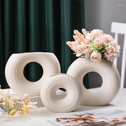 Vases White Ceramic Empty Vase Creative Frosted Hydroponic Flowerpot Illustrator Living Room Dining Table Flower Home Decoration