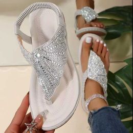 Sandals 2023 Summer New Glass Diamond Woven Beach Sandals for Womens Large Herringbone Sandals J240315