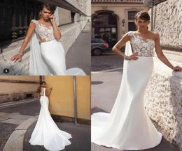 Julie Vino 2024 Mermaid Wedding Dresses with Wrap Lace Applique Sleeveless Satin Bridal Gowns Sexy Plunging Neckline Fishtail YD