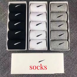 Mens Socks Women Cotton Solid Color Socks tofflor Ankle Breattable Black White Grey Football Basketball Sport Stocking Colorful Brand Sportsocks Christmas Gifts