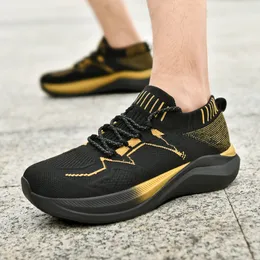 Voando tecelagem esportes tênis de corrida esportes e sapatos casuais nu preto split bege branco azul esportes com caixa