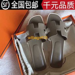 Oran Sandals Summer Leather Slippers High Definition Versionhshaped Slippers for Womens 2024 New Summer Leather One Line Flip Flops Casual S have logo HB14XR