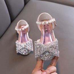 Girls Sequined Bowknot Sandals Summer Fashion Childrens Pearl Party Sandals Baby Kids Soft Non-Slip Princess Shoes 240311