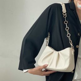 Shoulder Bags Solid Colour Designer Handbags Pleated Cloud Tote Bag Versatile Underarm Fashionable Niche Design Single Shoulder Womens 240311