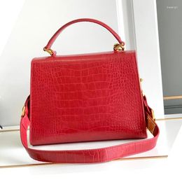 Evening Bags Catwalk Crocodile Leather Handbag Luxury Hardware Chain Flip Bag Fashion Shoulder Multifunctional Crossbody