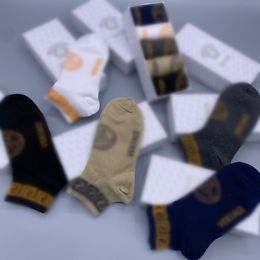 Luxury Brand Offs Fashion Socks Arrow Warning Line Straight Board Tide Sock High Quality Cotton Sports Long Tube Sweat Absorbing Breathable Stockings