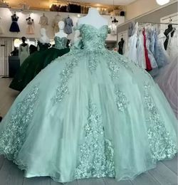 Szałwia zielona z ramion sukienki Quinceanera suknie balowe Kwiki koronkowe bole
