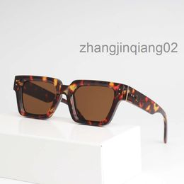 Designer Lvse Sunglasses Cycle Luxury Fashion Sports Polarize Sunglass Men Woman New Vintage Driving Beach Party Travel Festival Brown Goggle Square Sun Glasses