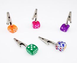 Portable Dice Bracket Roach Clip Smoking Accessories Support Stand Dry Herb Tobacco Preroll Cigarette Holder with Clamp Tongs card1884186