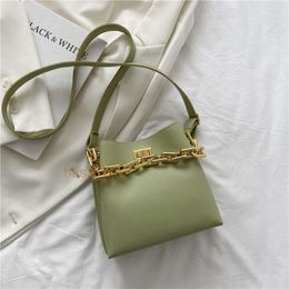 Evening Bags Summer Retro Womens Leather Green Bucket Shoulder Messenger Bag Female White Black Chain Shopper Purses And Han313E