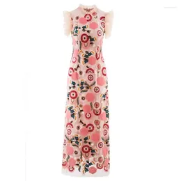 Casual Dresses Top Quality Embroidered Flowers Maxi Long Straight Dress