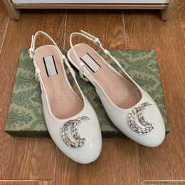 Designer-Sandalen für Damen, Flip-Flops, Damen-Sandalen aus Leder mit doppeltem Diamant-Design, Damen-Hausschuhe, Abendbankett, Hochzeitskleid-Accessoires