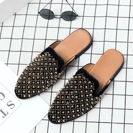 Casual Shoes Summer Men Half Slippers Rivet Decoration Fashion Trend Nightclub Hairdresser Versatile Large Size 38-47 Comfortable