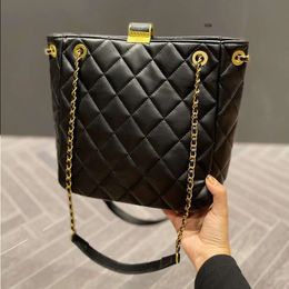 Shoulder Bags Fashion Womens CrossBody C Quality High Luxurys Designers Handbags Ladies Classic Chain Underarm Bag Purse 2023 Wallets Totes