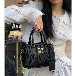 Miumiubag Matelasse Bowling Tote Bag with Brand Label Purses Shoulder Handbag Womens Mens Designer Wallet Crossbody Square Genuine