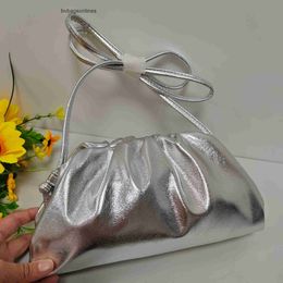 Botteg Venet High end bags for Pouch Bag Womens Bag 2024 New Womens Handbag Design Fashion Pleated Cloud Shoulder Original 1:1 with real logo and box