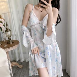 Women's Sleepwear Sexy Backless Lace Nightdress Bathrobe Gown Flare Sleeve Robe Satin Kimono Women Loose Home Clothes Suspender Nighty&robe