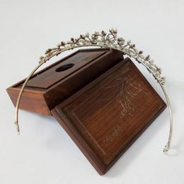 Hair Clips Wedding Elegant Bridal Accessories Crown Ornament Crystal Headwear Rhinestone Hoop