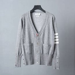 Mens Designer Knitwear New Tb Cardigan Sweater with Wool Slim Fit Coat Mens and Womens Same Bottom Knit Classic high-quality cardigan women's top PUFE