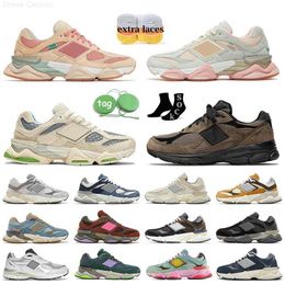 9060 Athletic Og Sneakers Running Shoes 990 V3 para Mens Mulheres Chuva Nuvem Cinza Mar Sal Tijolos Madeira Bodega Age of Discovery 990v3 Jjjjound Treinadores 9060s Jogging 36-45