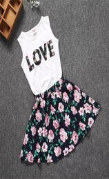100150cm Baby Girls Clothes LOVE Tops Flower skirt 2pcs Pretty Flowered Cotton Kids Sets 2018 Summer Children Girl Clothing Set2108219