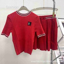 Two Piece Dress Designer 24 Early Spring High Quality Cashmere Set Fashionable Youth Round Neck Contrast Short Sleeve Hundred pleats Academy Style Half Skirt YMXA