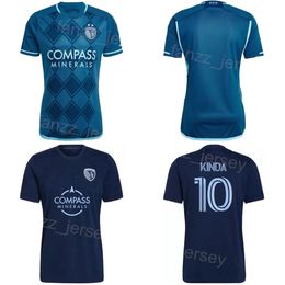 24-25 Soccer Sporting Kansas City 17 Jacob Davis Jerseys 9 Alan Pulido 6 Nemanja Radoja 10 Daniel Salloi William Agada Johnny Russell Erik Thommy Football Shirt Kits