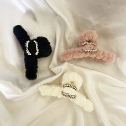 Autumn Channel Winter New Fashion Style Hair Clips Simple Cute Charm Plush Hair Accessories Designer Brand Hair Clips Classic Hair Barrettes