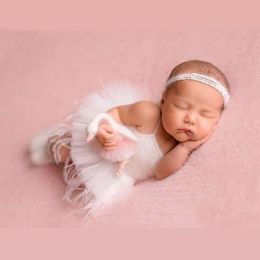 Dresses 4 Pcs Newborn Photography Props Outfits Baby Knitting Wool Romper Pearls Headband Ballet Feathers Skirts Socks Set