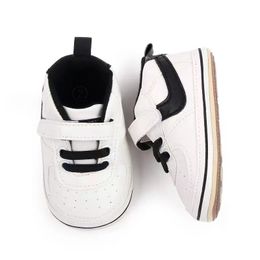 2024Kids Shoes Designer Casual Bee Sneakers Toddler Baby Shoes Kids Youth Sneakers Baby Boys Girls Kids Black White Pink Luxury brand sneakers 0-12cm RR3