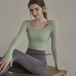 Slim Yoga Shirts Women Long Sleeve Crop Tops Fiess Running Workout Sports Shirt with Chest Pad Female Gym Top Sportswear