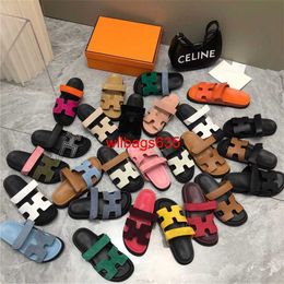 Chypre Leather Sandals Summer Slippers Slide Slip On Flat Roman Style Thick Soled Cool Colour Block Two Uncle Slippers for Couples Genuine Leat have logo HB55DR