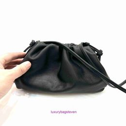 Bottgss Ventss original pouch tote bags online store Leather womens bag handmade top layer leather cloud With Real Logo