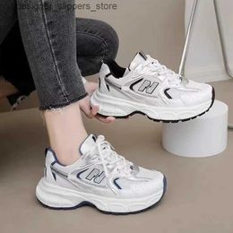 Dress Shoes Spring Womens Sports Shoes Luxury Designer Fashion Casual Sports Shoes White Breathable Tennis Shoes Low Top Vulcanized Shoes Q240316