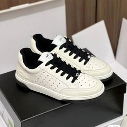 Chanells Black Channel CHANEI Shoe White Style Casual Flat New Sneaker Low Run Panda Tennis Woman Men Outdoors Luxury Designer Genuine Leather Run Loafer Walk Hike Sh