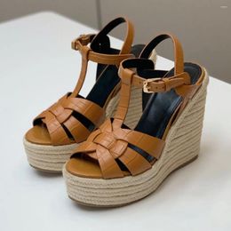 Sandals 2024 Est Spring Summer Patent Leather Wedges Heel Woman Shoes Solid Color Buckle Decor Concise Trendy Ladies