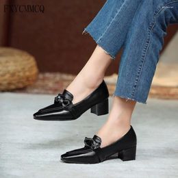Dress Shoes Early Spring Sweet Bow Comfortable Mid-heel Thick-heeled Small Square Toe Professional Women's All-match C2106