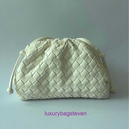 Luxury Designer Bottgss Ventss Pouch tote Bags online store Size Cloud 2024 Woven Large Capacity Handheld Dumpling With Real Logo