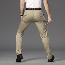 2024 Mens Primavera Autunno Moda Business Casual Pantaloni lunghi Pantaloni da uomo Pantaloni formali dritti elastici maschili Plus Big Size 29-42 240305